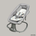Mastela 3 in 1 Delux Multifunctional Bassinet Auto Swing - Image 4